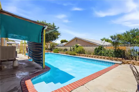Exterior - 44309 Andale Ave, Lancaster, CA 93535 photo 9 of 11