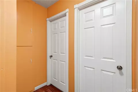 Entry Way - 44309 Andale Ave, Lancaster, CA 93535 photo 5 of 5