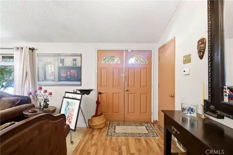 Entry Way - 44309 Andale Ave, Lancaster, CA 93535 photo 1 of 5