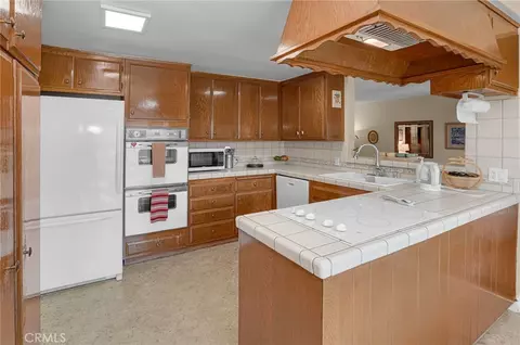 Kitchen - 700 N 7th St, Montebello, CA 90640 photo 3 of 5
