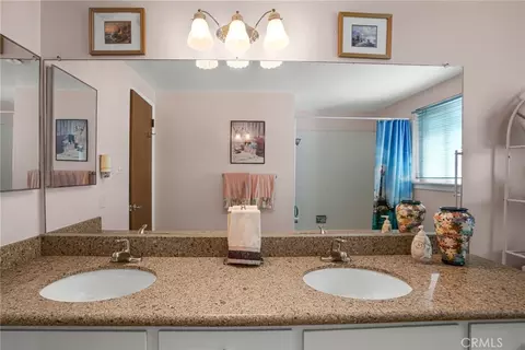 Bath - 700 N 7th St, Montebello, CA 90640 photo 4 of 6