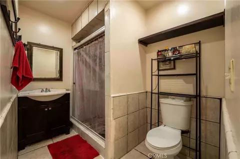 Bath - 123 N Magnolia Ct, Compton, CA 90220 photo 1 of 1