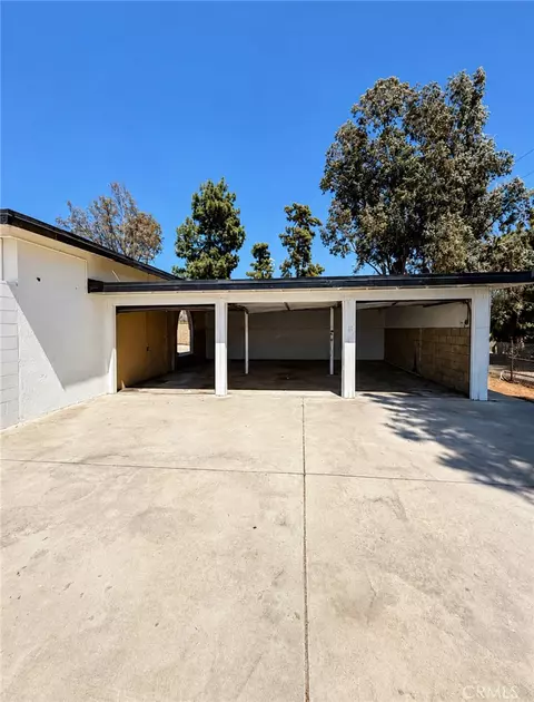 Exterior - 17301 Palm, Riverside, CA 92503 photo 9 of 32