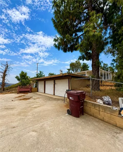 Exterior - 17301 Palm, Riverside, CA 92503 photo 28 of 32