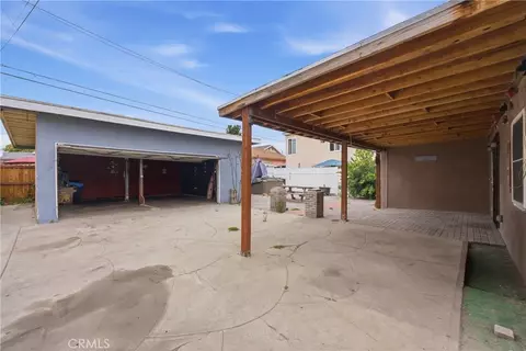 Exterior - 3437 Caspian St, Long Beach, CA 90810 photo 2 of 3