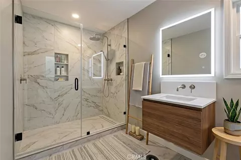 Bath - 206 E Fig, Monrovia, CA 91016 photo 1 of 6
