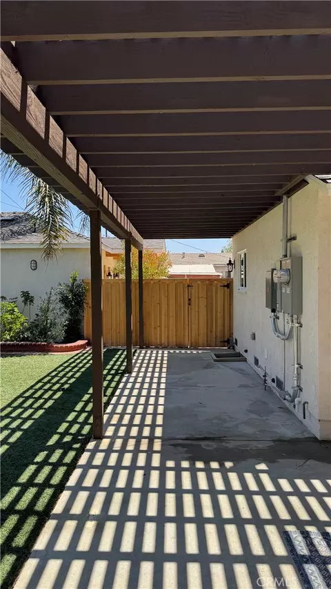 Exterior - 5713 E Wardlow, Long Beach, CA 90808 photo 10 of 20