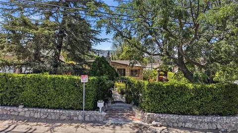 Exterior - 7276 Summitrose St, Tujunga, CA 91042 photo 20 of 21