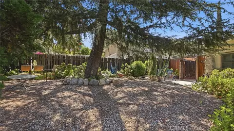 Exterior - 7276 Summitrose St, Tujunga, CA 91042 photo 4 of 21