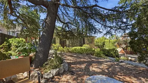 Exterior - 7276 Summitrose St, Tujunga, CA 91042 photo 3 of 21