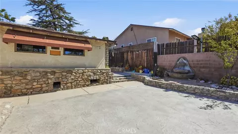 Exterior - 7276 Summitrose St, Tujunga, CA 91042 photo 7 of 21