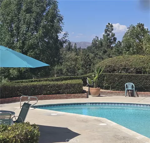Exterior - 1360 Shadow Ln #K, Fullerton, CA 92831 photo 2 of 4