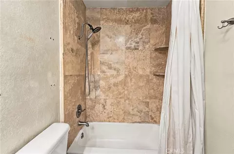Bath - 1360 Shadow Ln #K, Fullerton, CA 92831 photo 2 of 3