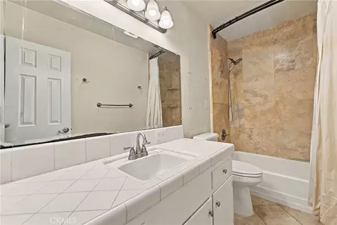 Bath - 1360 Shadow Ln #K, Fullerton, CA 92831 photo 1 of 3