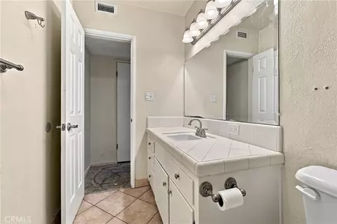 Bath - 1360 Shadow Ln #K, Fullerton, CA 92831 photo 3 of 3