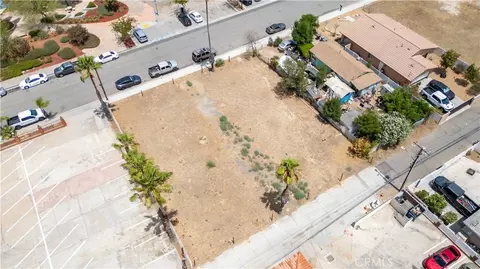 125 E 10th St, Perris, CA 92570 photo 4