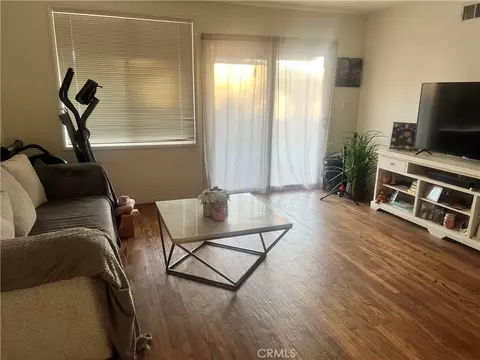 Living - 43603 Gingham Ave, Lancaster, CA 93535 photo 1 of 1