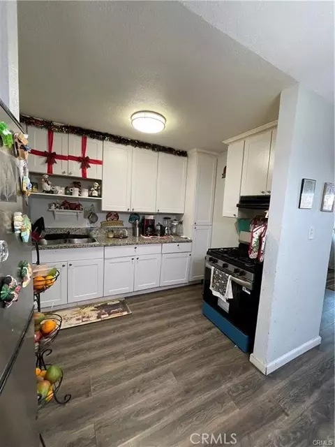 Kitchen - 34262 Paris, Barstow, CA 92311 photo 1 of 2