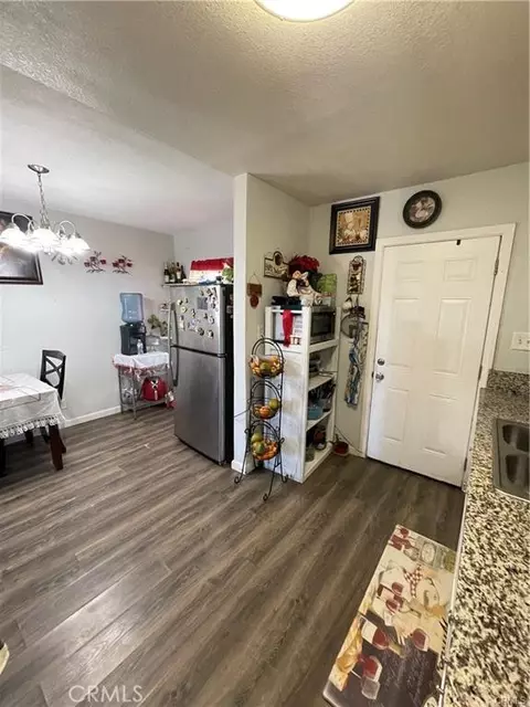 Kitchen - 34262 Paris, Barstow, CA 92311 photo 2 of 2