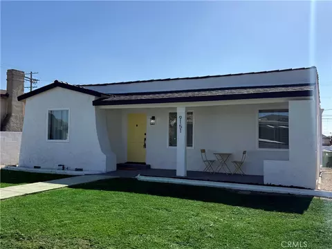 9151 La Salle, Los Angeles, CA 90047