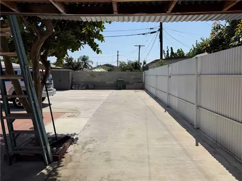 Exterior - 15614 S Lime, Compton, CA 90221 photo 5 of 10