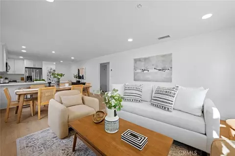 1845 W 66th, Los Angeles, CA 90047