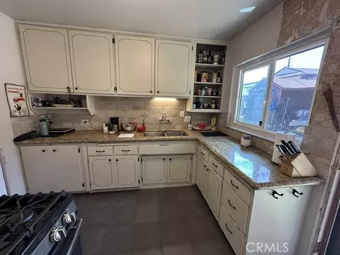 Kitchen - 12345 Springview, Whittier, CA 90604 photo 1 of 2