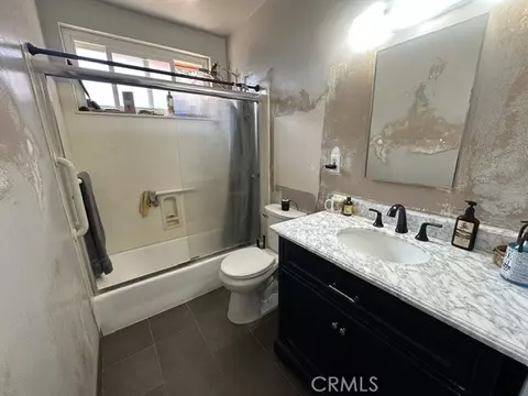 Bath - 12345 Springview, Whittier, CA 90604 photo 1 of 1