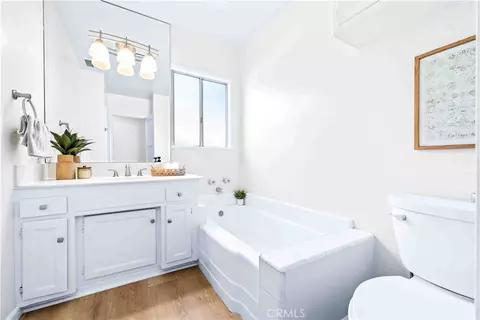 Bath - 2433 Monogram, Long Beach, CA 90815 photo 3 of 3