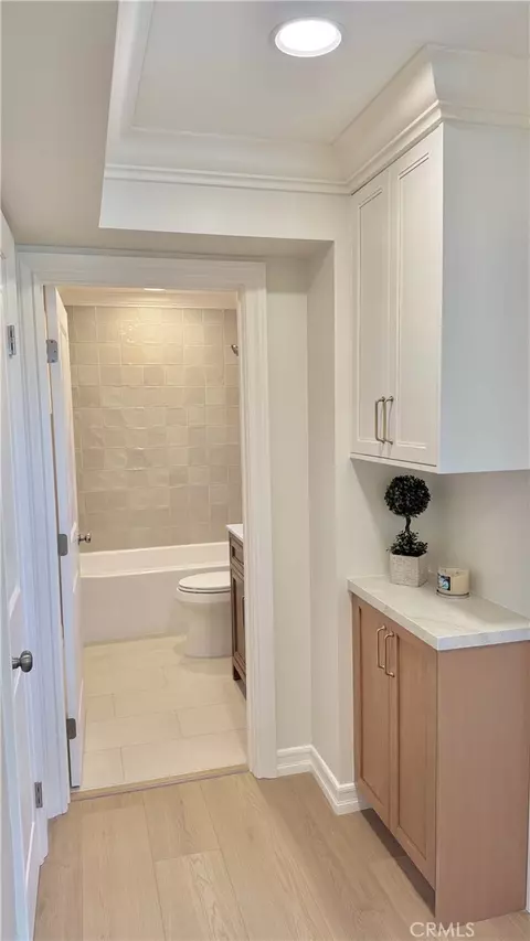 Entry Way - 5713 E Wardlow, Long Beach, CA 90808 photo 4 of 6