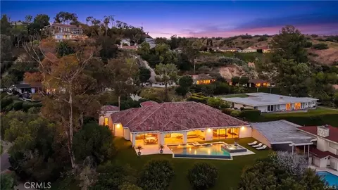7714 Vale Dr, Whittier, CA 90602