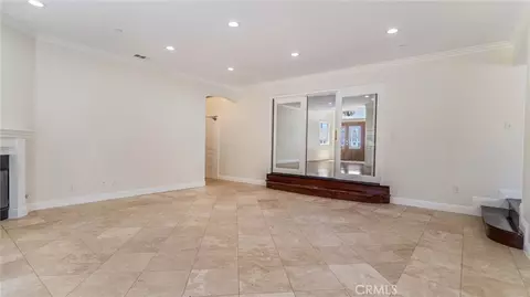 Living - 9136 Mel Dar, Downey, CA 90240 photo 3 of 5