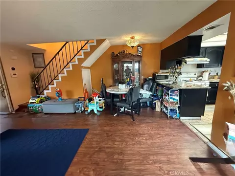 Living - 529 W 9th, Upland, CA 91786 photo 3 of 5