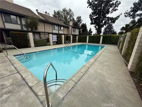 Exterior - 529 W 9th, Upland, CA 91786 photo 5 of 6