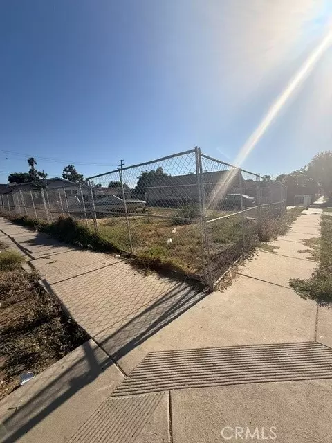 8501 Towne, Los Angeles, CA 90003