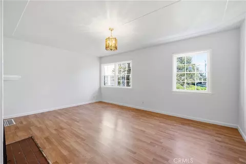 Living - 511 E Maple, Glendale, CA 91205 photo 2 of 5