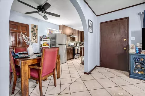 Entry Way - 8310 Wilbarn, Paramount, CA 90723 photo 1 of 2