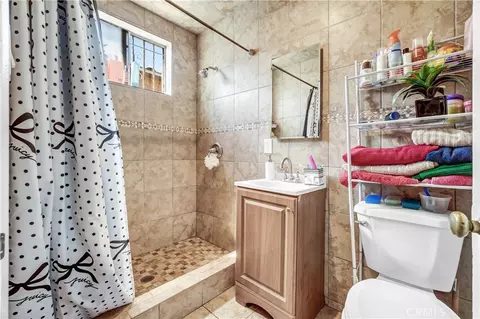 Bath - 8310 Wilbarn, Paramount, CA 90723 photo 1 of 1