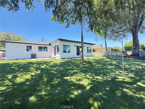 Exterior - 5137 Peacock Ln, Riverside, CA 92505 photo 5 of 5