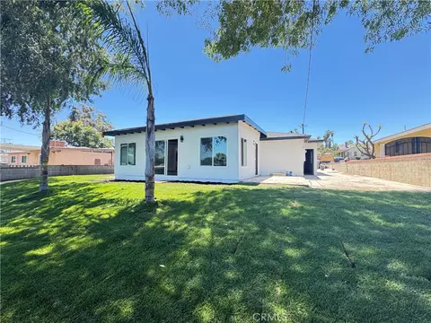 Exterior - 5137 Peacock Ln, Riverside, CA 92505 photo 4 of 5