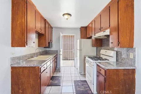 Kitchen - 14127 Colorado Ave, Paramount, CA 90723 photo 1 of 2