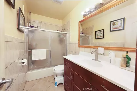 Bath - 1307 S Cliveden, Compton, CA 90220 photo 1 of 1