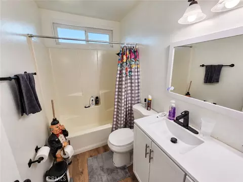 Bath - 492 Evans St, San Jacinto, CA 92583 photo 1 of 1