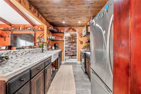 Kitchen - 2526 E 220th, Carson, CA 90810 photo 1 of 6