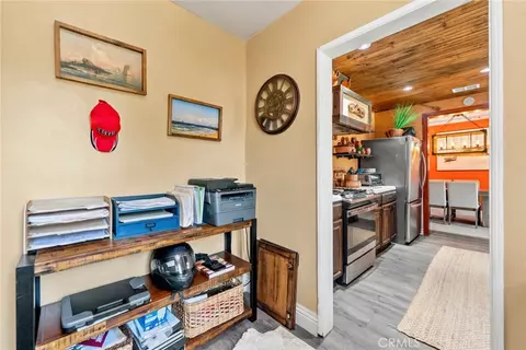 Entry Way - 2526 E 220th, Carson, CA 90810 photo 1 of 1