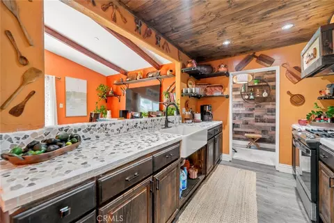 Kitchen - 2526 E 220th, Carson, CA 90810 photo 4 of 6