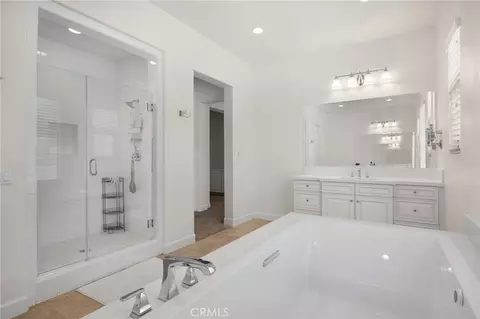 Bath - 412 Conway Ct, Glendora, CA 91741 photo 2 of 2