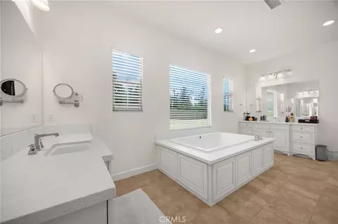 Bath - 412 Conway Ct, Glendora, CA 91741 photo 1 of 1