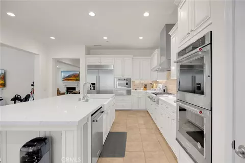 Kitchen - 412 Conway Ct, Glendora, CA 91741 photo 3 of 4