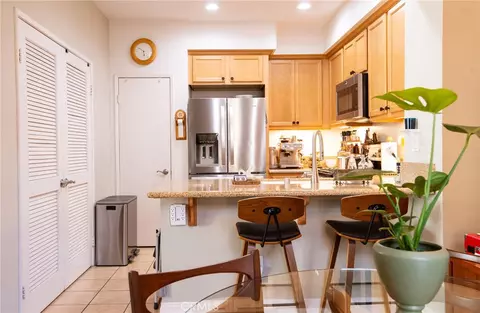 Kitchen - 500 N Willowbrook Ave #F1, Compton, CA 90220 photo 2 of 4
